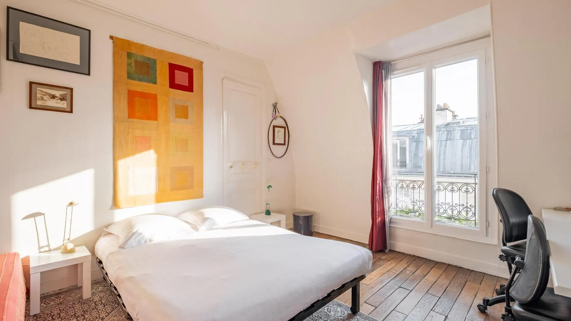 Veeve - Theatre In The Sky Apartment Paris